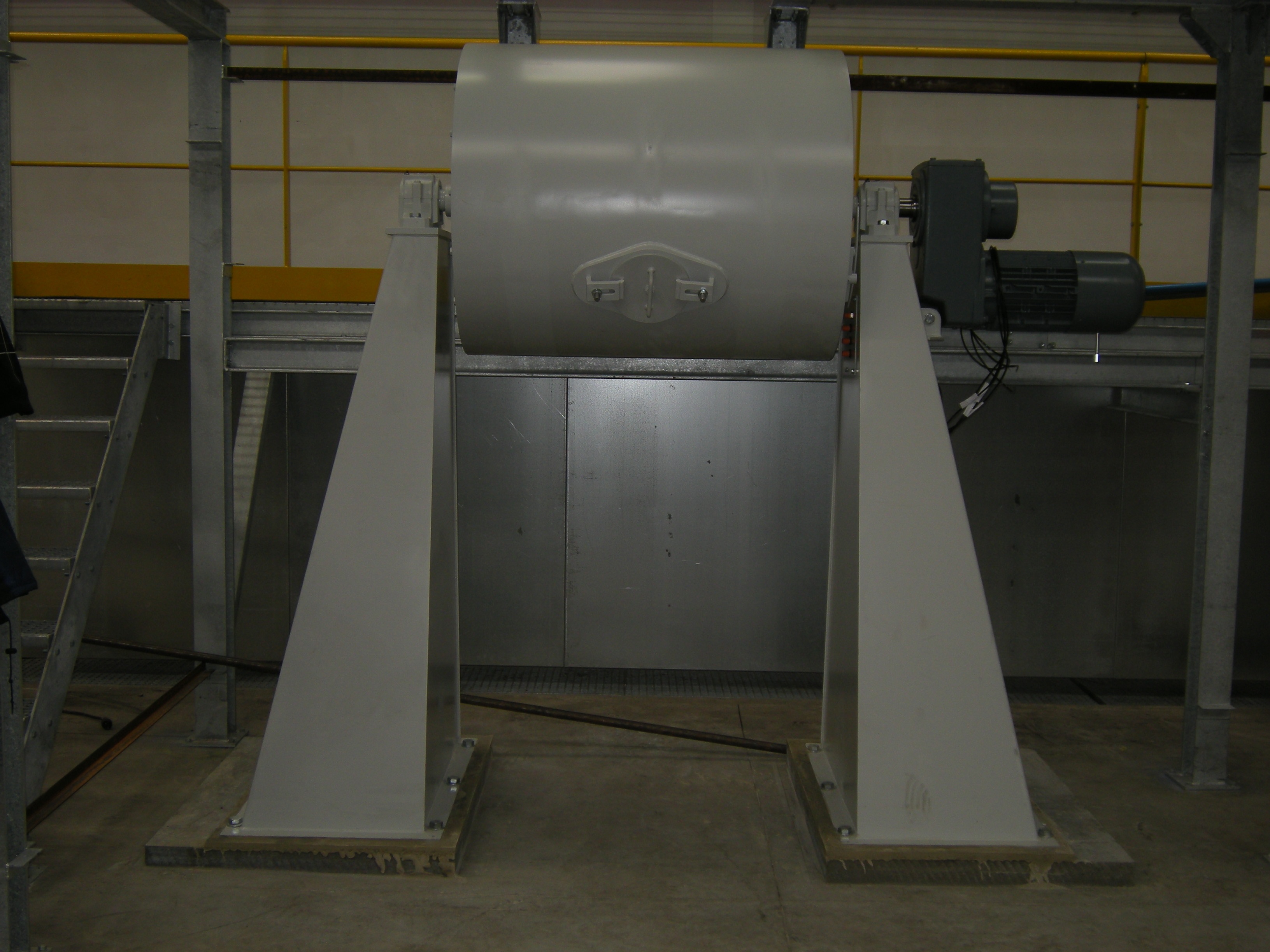 Baan Machines Ball Mill with High Stands